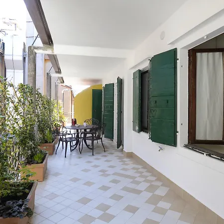 Ca' Savina Halldis Apartment